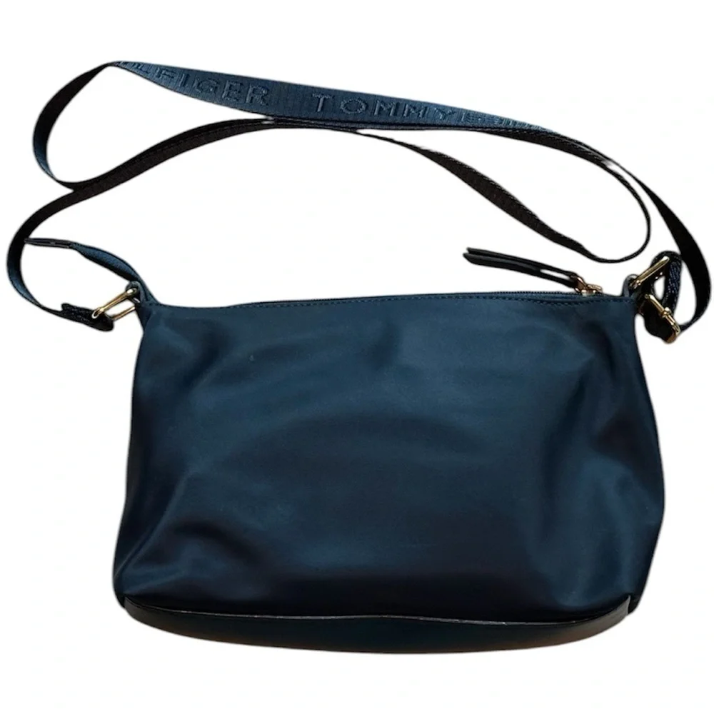 Hey Tommy Hilfiger black cross by bag